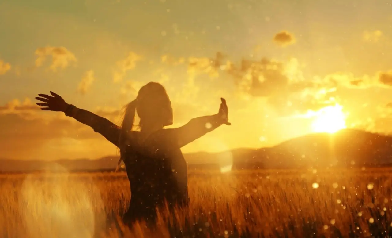 Empaths, Mental Health and Spiritual Awakening | The Vital Spirit | Laura Rowe | Empath Mentor